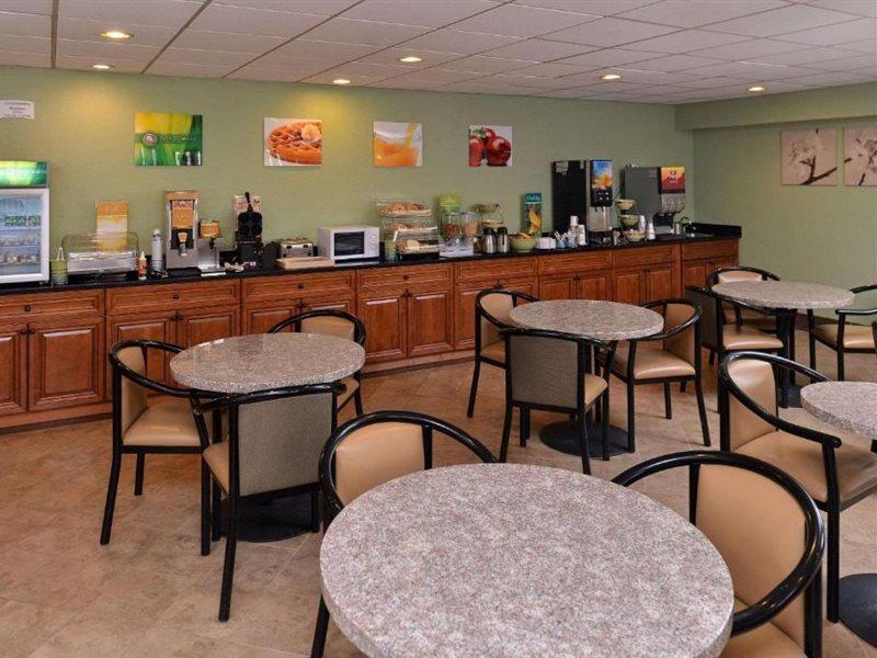 Quality Inn & Suites Matteson Near I-57 Dış mekan fotoğraf