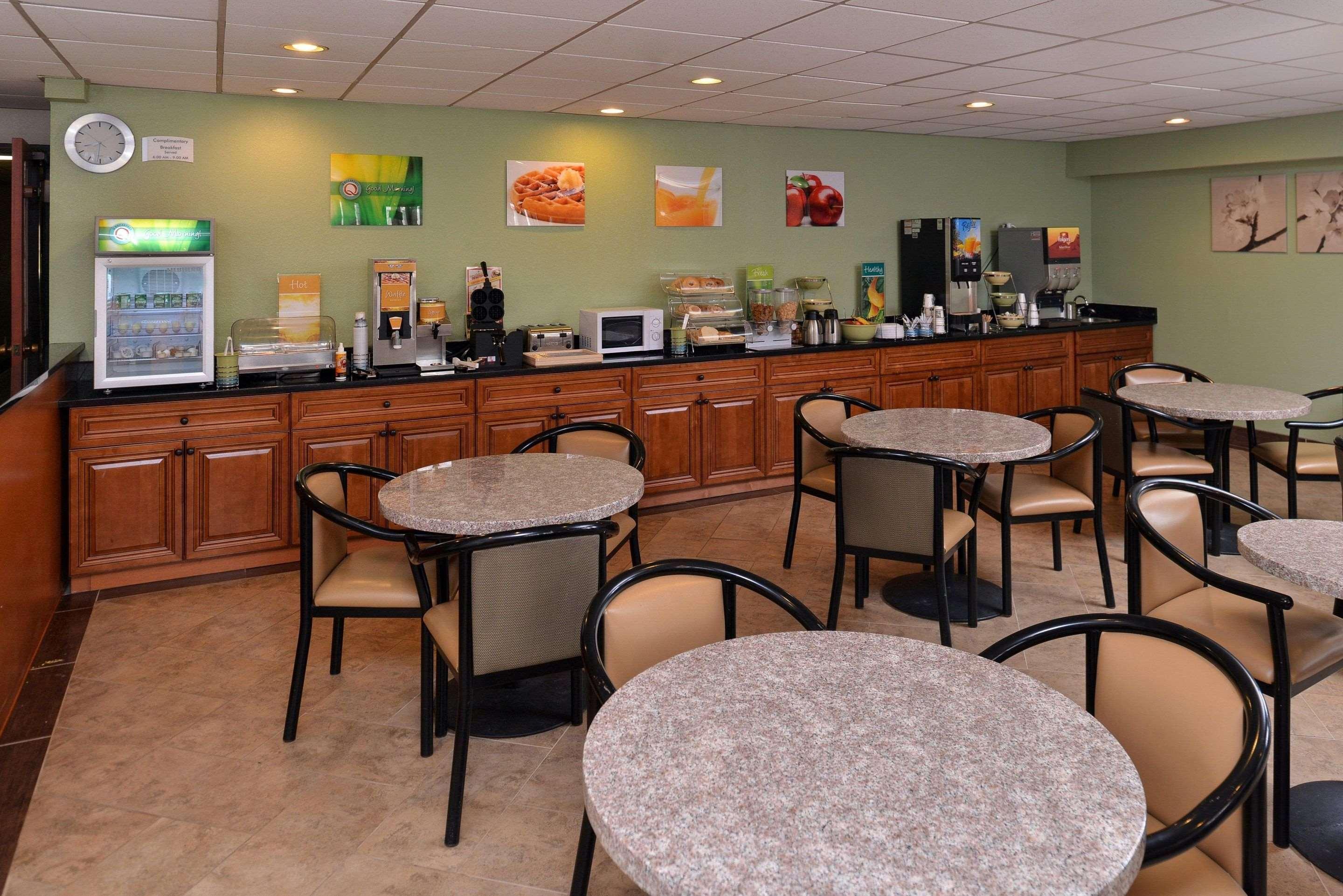 Quality Inn & Suites Matteson Near I-57 Dış mekan fotoğraf