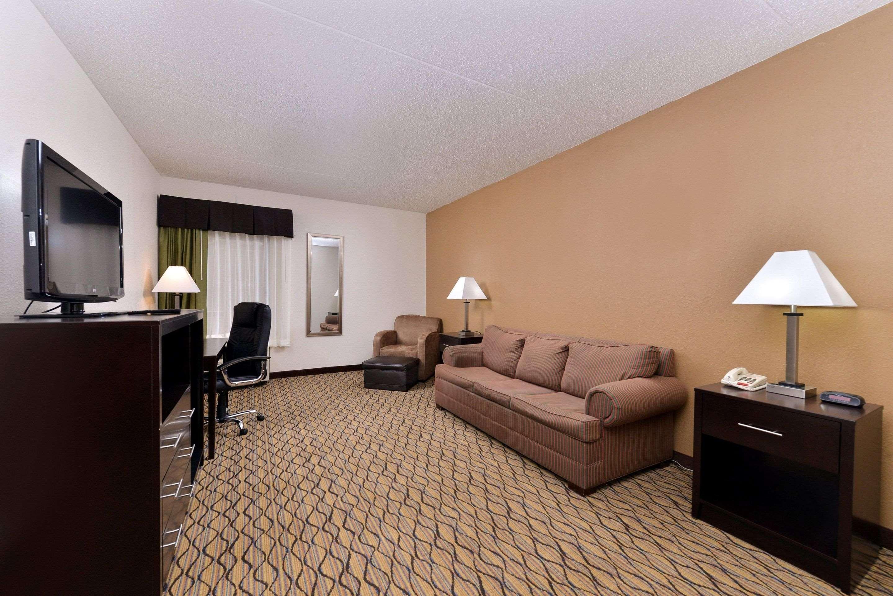 Quality Inn & Suites Matteson Near I-57 Dış mekan fotoğraf