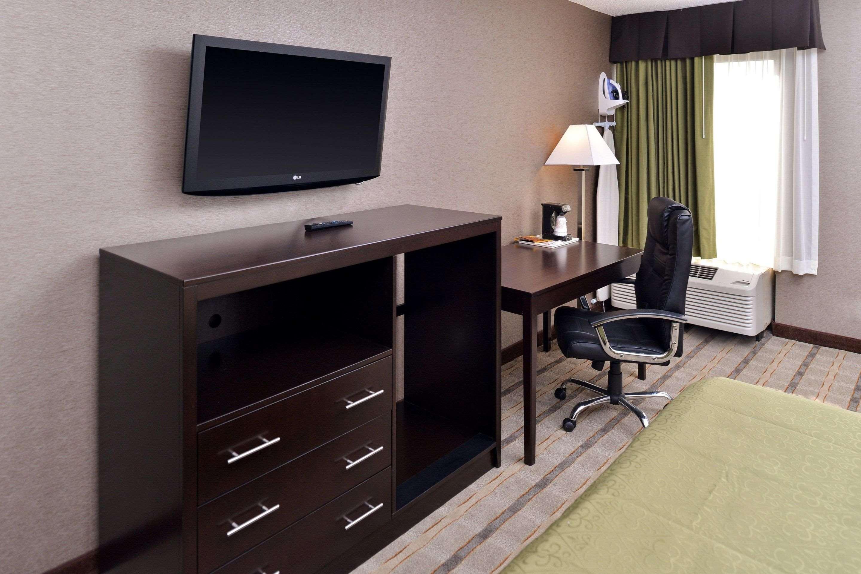 Quality Inn & Suites Matteson Near I-57 Dış mekan fotoğraf