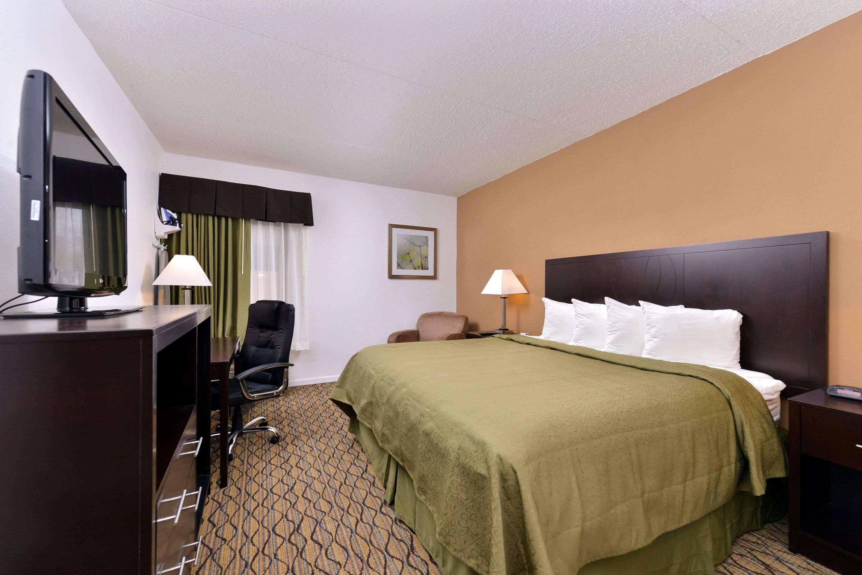 Quality Inn & Suites Matteson Near I-57 Dış mekan fotoğraf