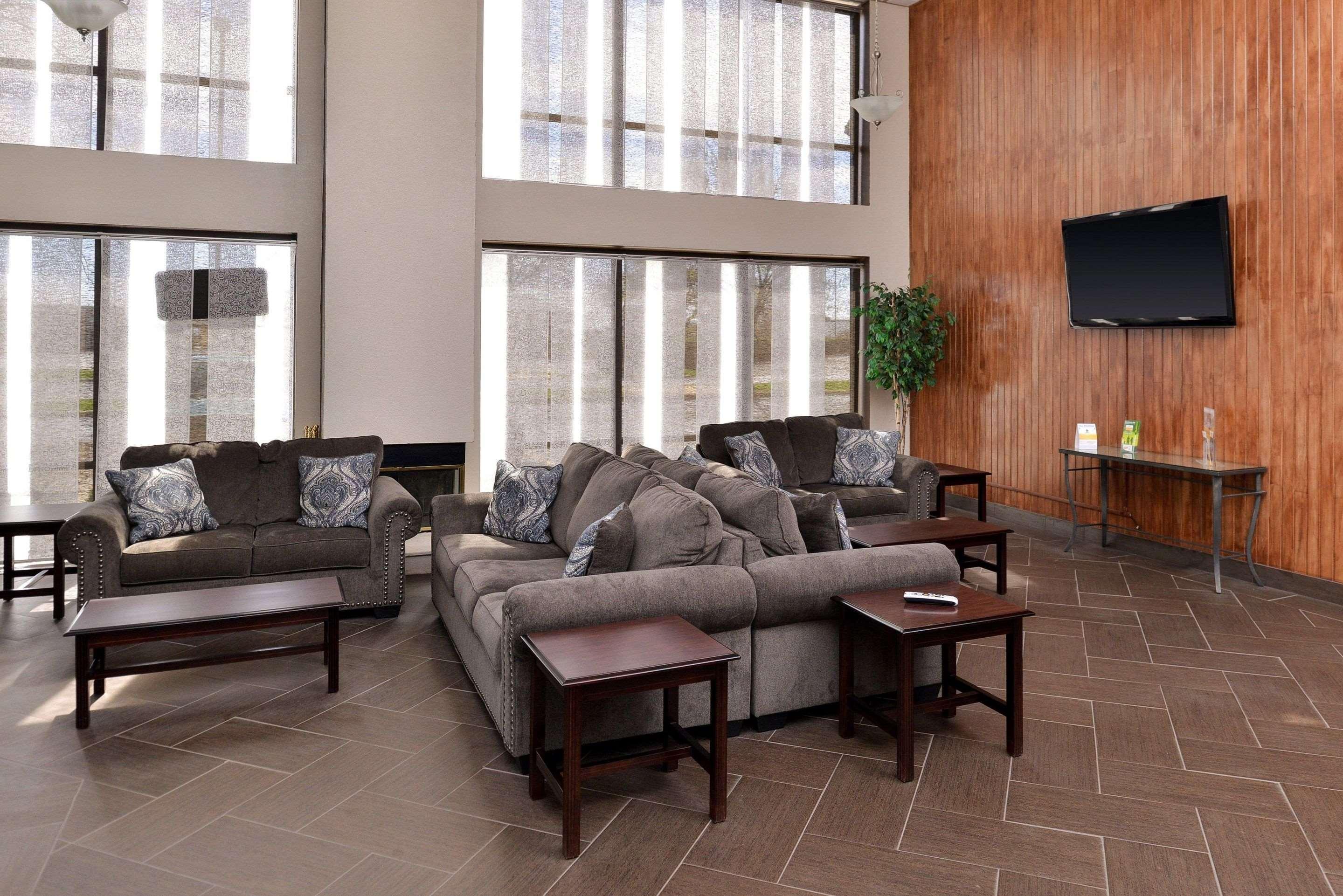 Quality Inn & Suites Matteson Near I-57 Dış mekan fotoğraf
