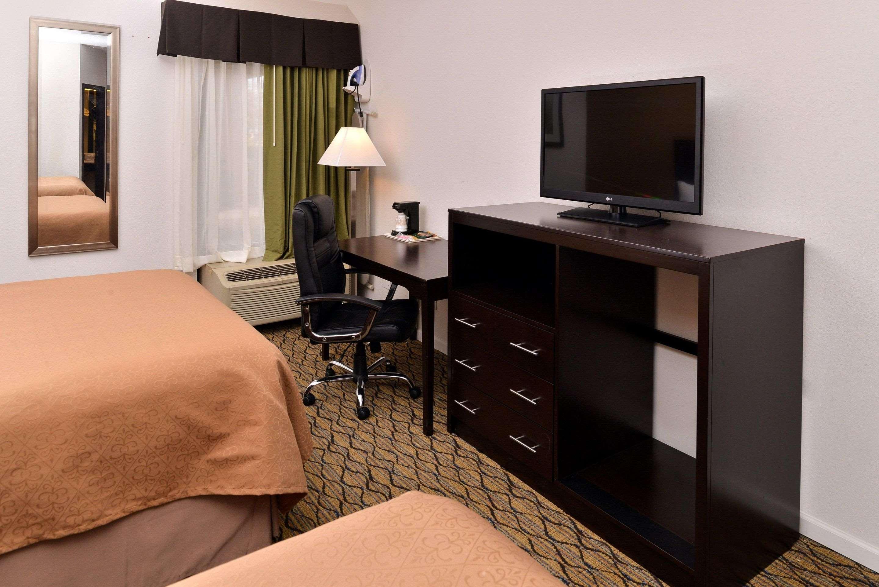 Quality Inn & Suites Matteson Near I-57 Dış mekan fotoğraf